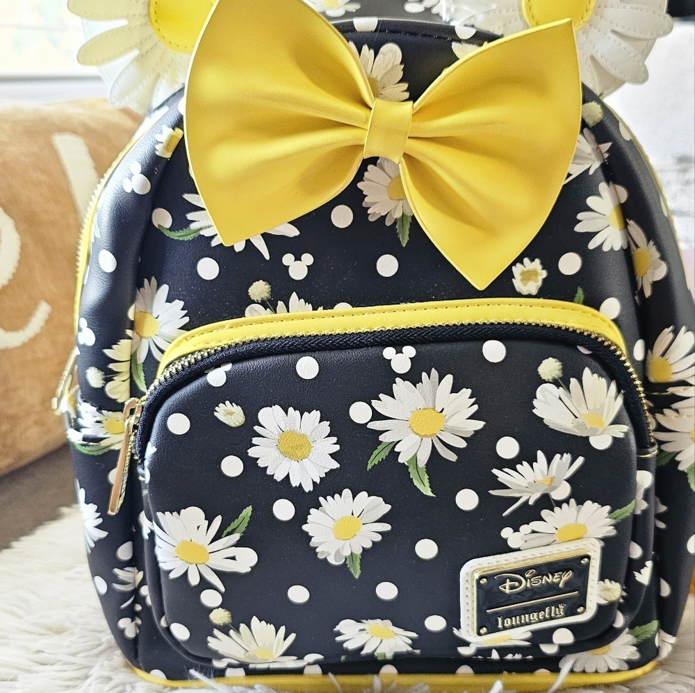 LOUNGEFLY Disney Minnie Mouse Daisy Backpack